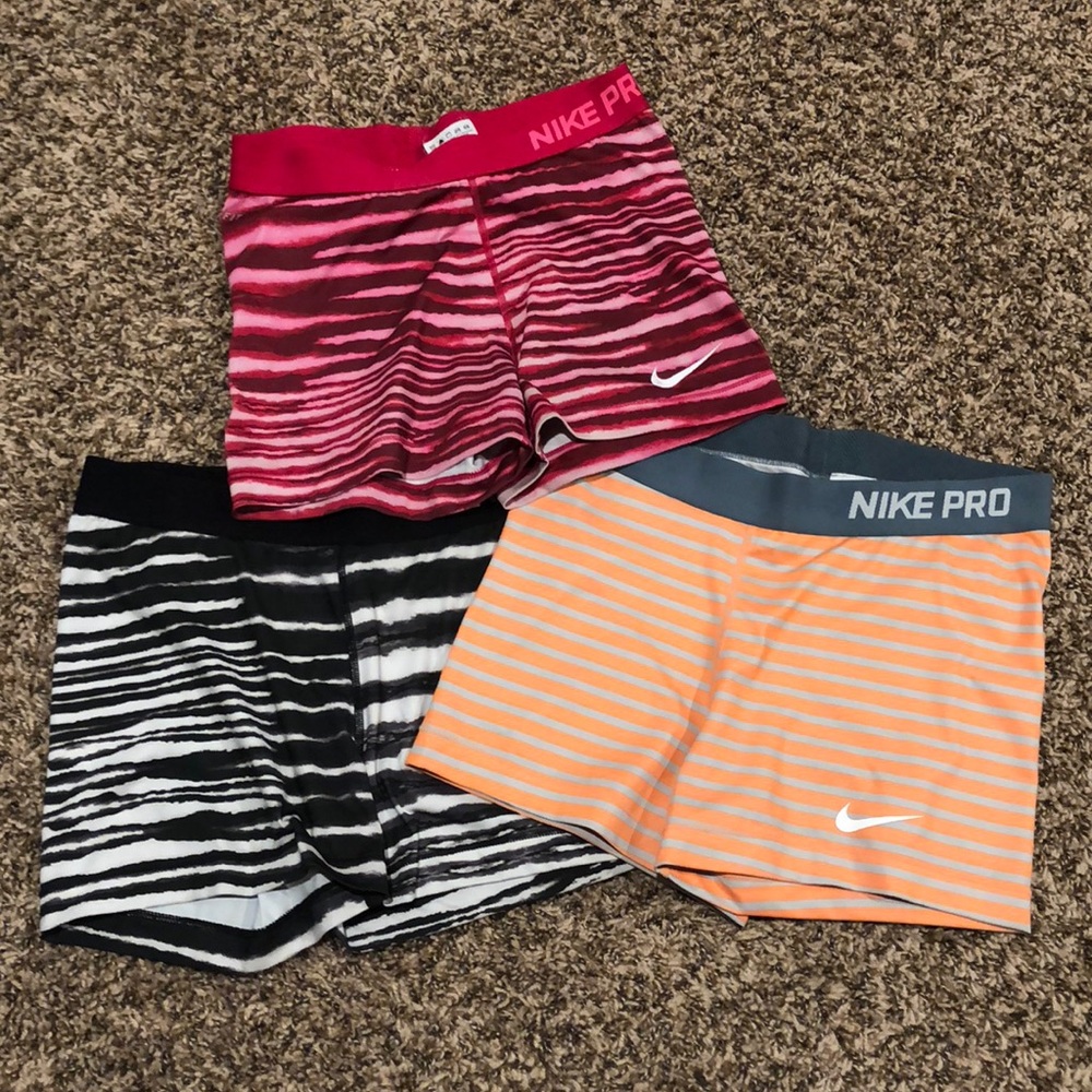 3 Nike pro spandex
